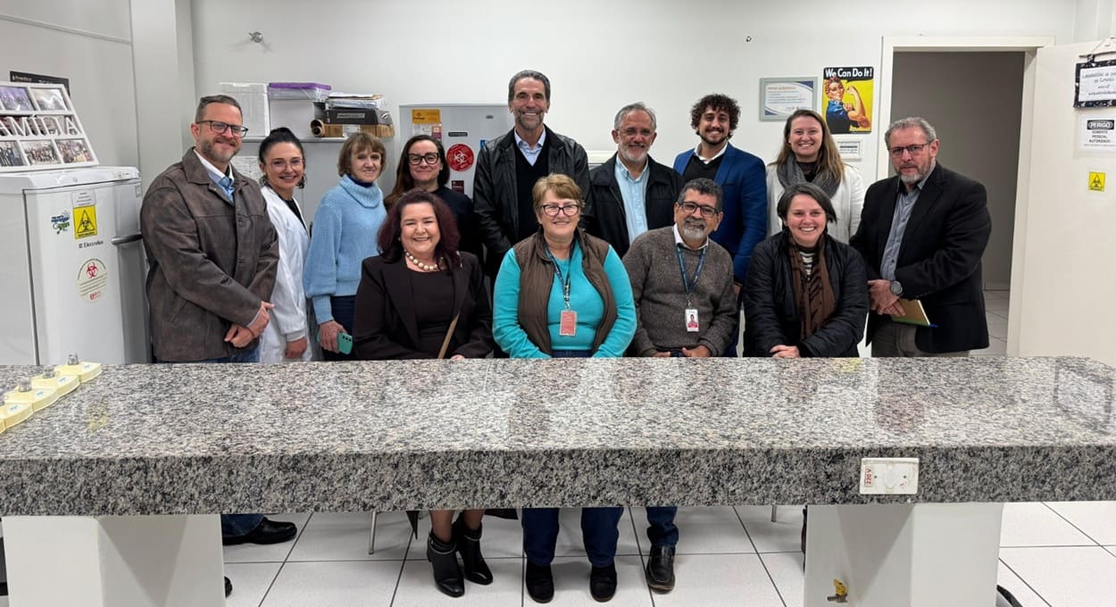 Itaipu e Unioeste inauguram laboratório de análise de agrotóxicos