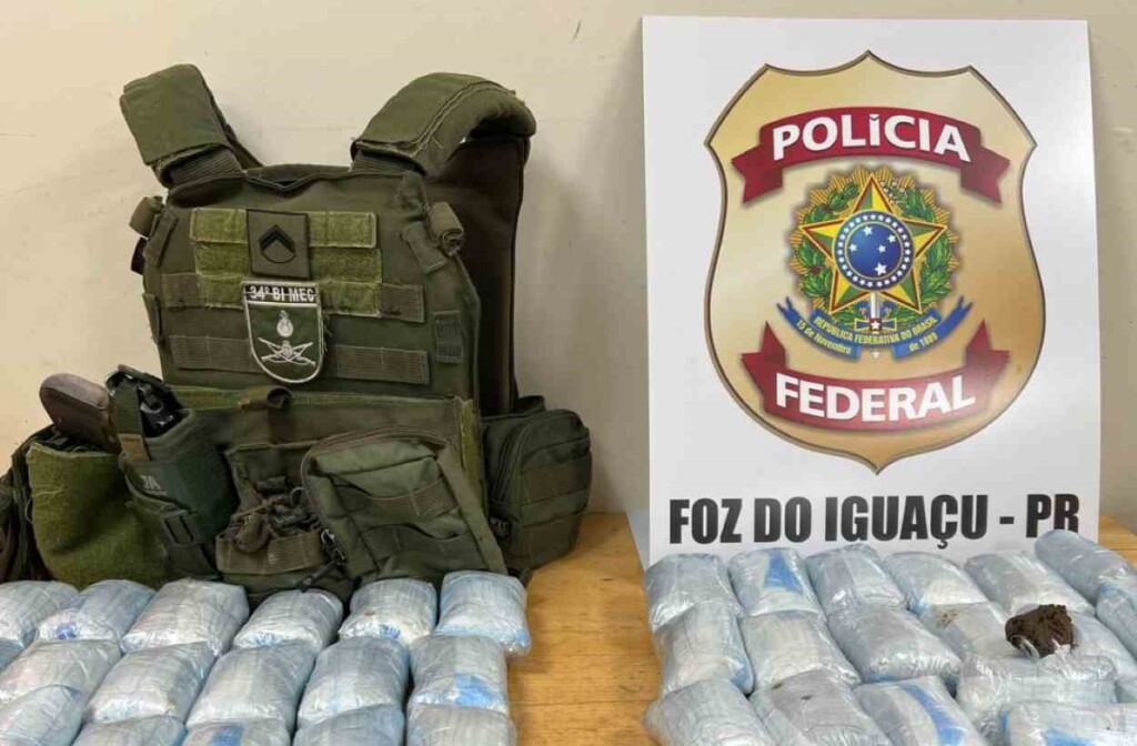 Jovens são presas transportando haxixe em malas
