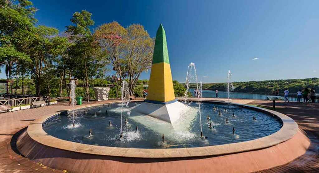 Marco das Três Fronteiras has extended opening hours on Corpus Christi holiday