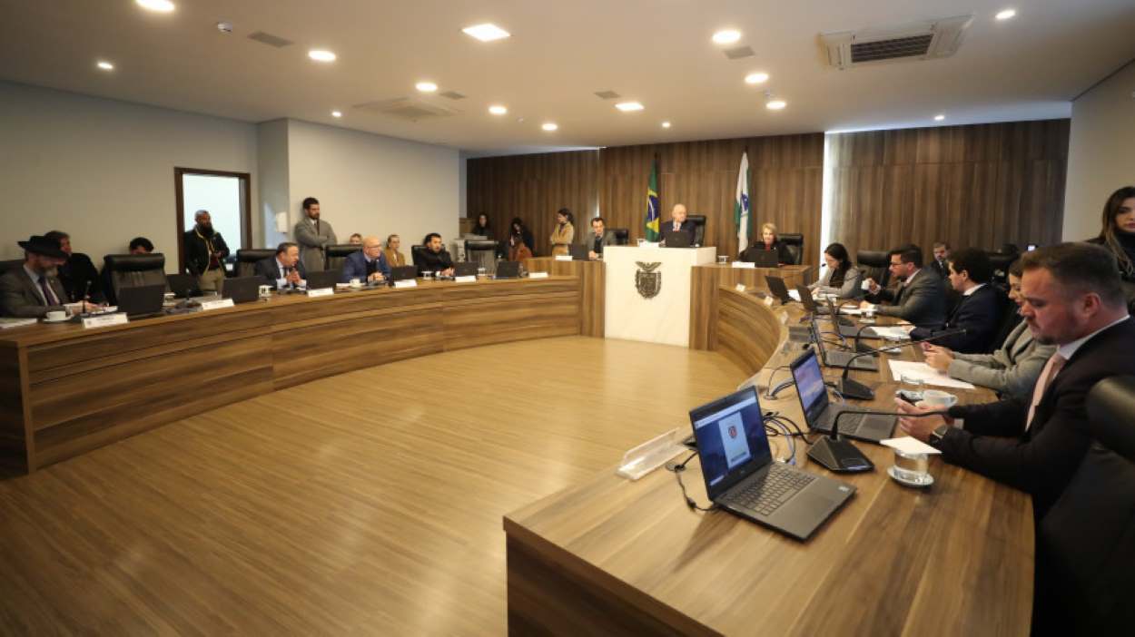 Assembleia aprova na CCJ reajuste do salários de professores