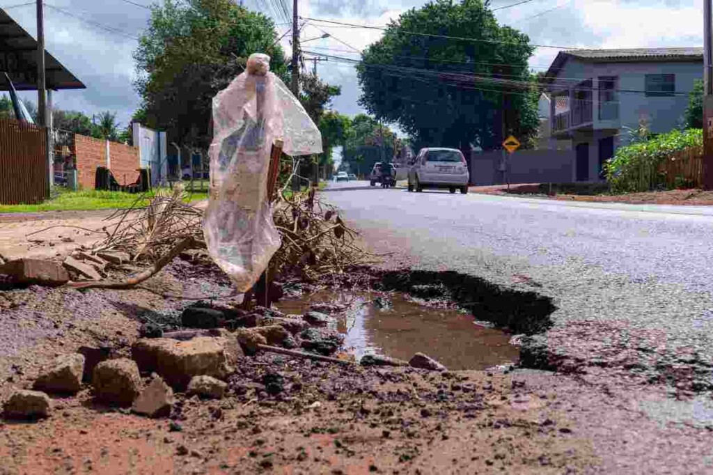 Prefeitura é alvo de recomendação do MP por uso de asfalto a frio em buracos