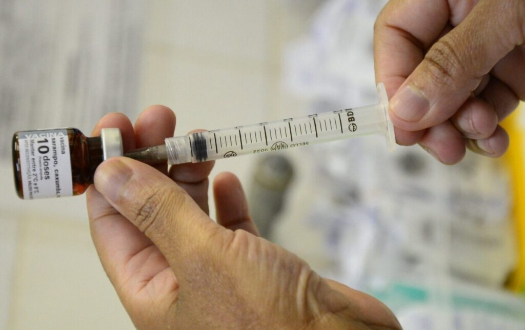 Measles vaccine is available for babies aged 6 to 11 months in Foz