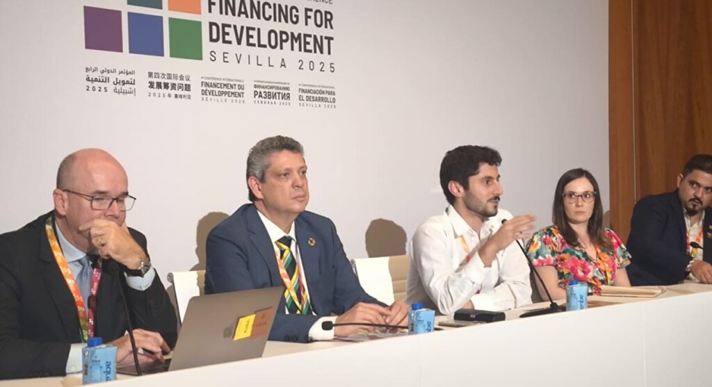 Em evento na Espanha, Itaipu apresenta estratégias de desenvolvimento