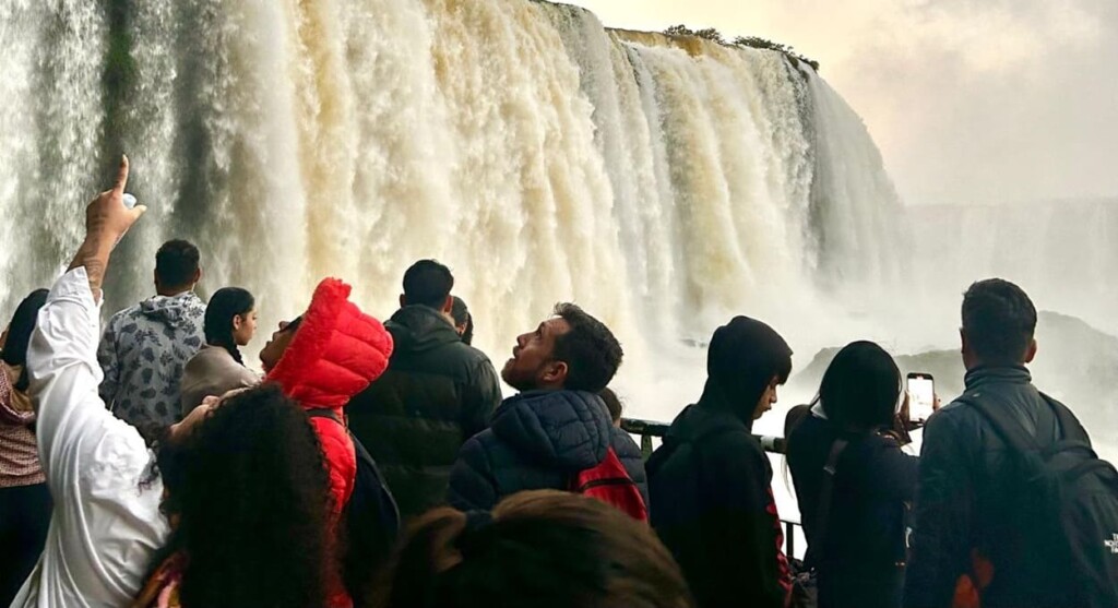 Cataratas do Iguaçu chega à marca de 1 milhão de visitantes em 2025