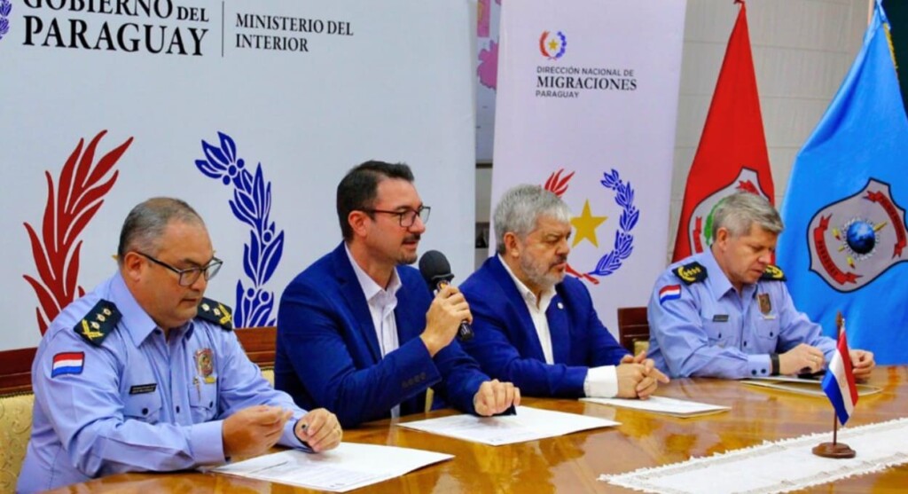 Paraguai firma acordo com a Interpol para fortalecer fiscalização migratória
