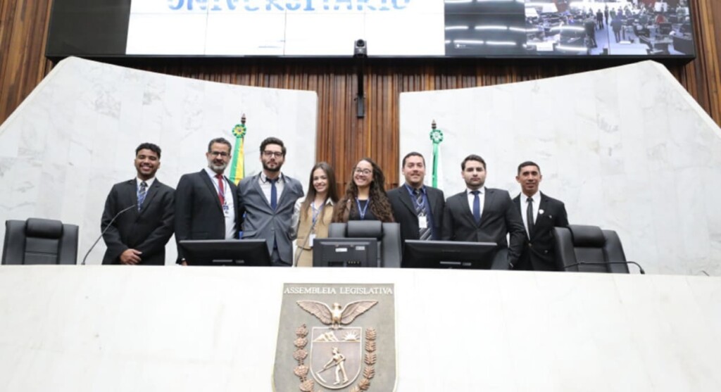 Universitários participam de simulação na Assembleia Legislativa