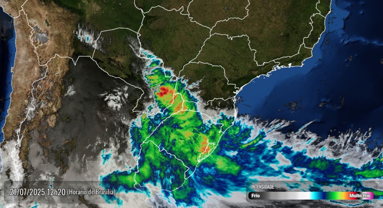 Foz do Iguaçu tem alerta laranja de tempestade para domingo (27)