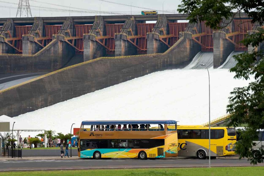 Natureza, engenharia e cultura: Itaipu tem passeio para toda família nas férias de julho