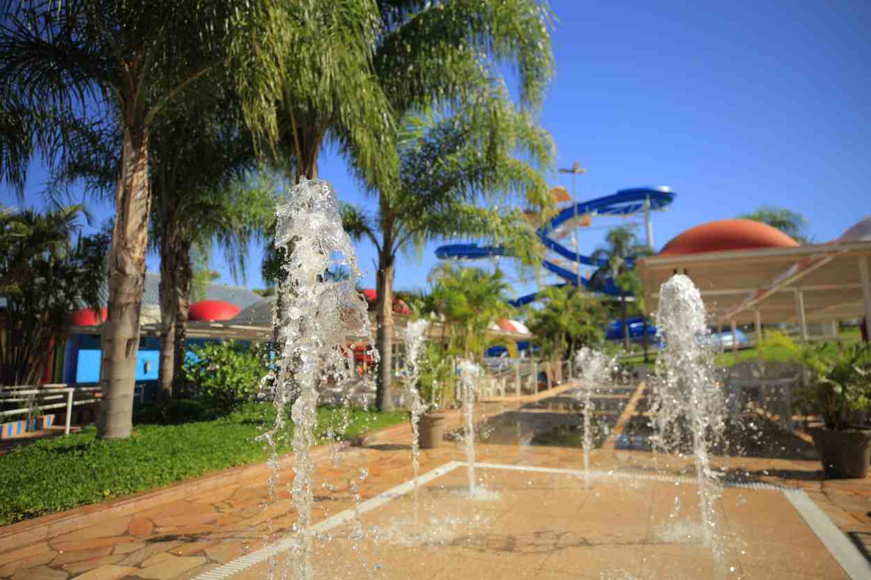 Aquamania abre vagas de emprego em Foz do Iguaçu
