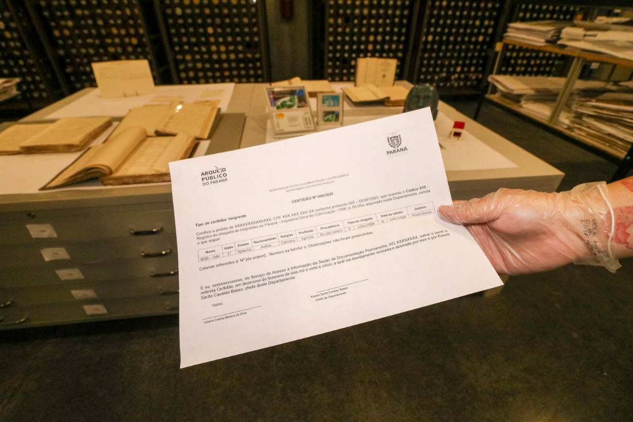 Arquivo Público do PR tem mais de 200 mil documentos sobre imigrantes