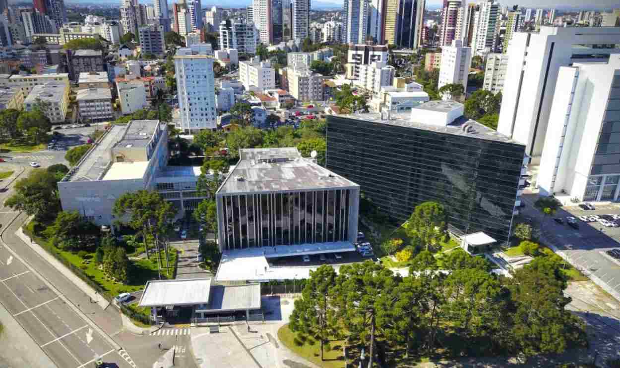 Assembleia é homenageada na França por índice de transparência