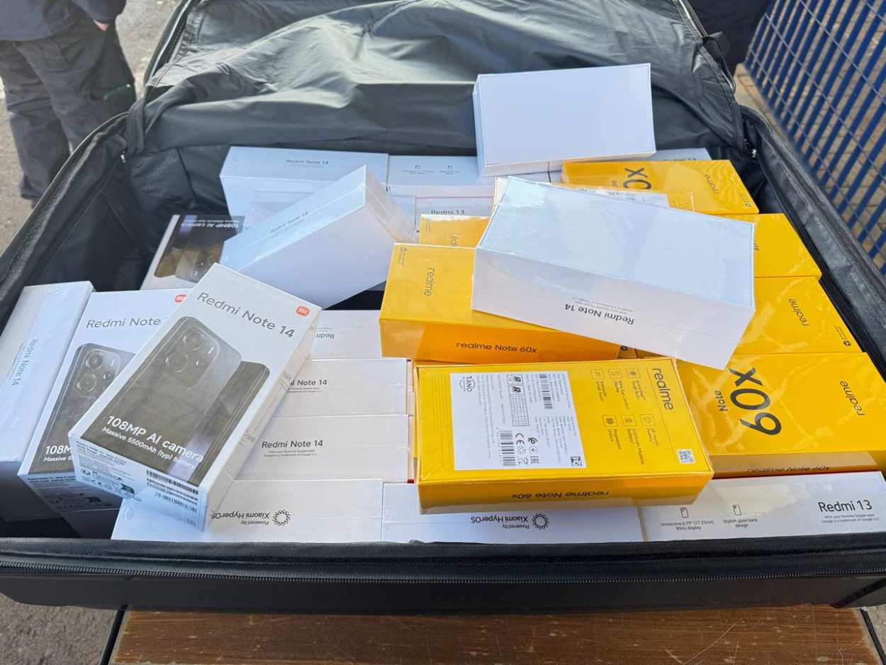 Smartphones vendidos no Paraguai invadem mercado brasileiro