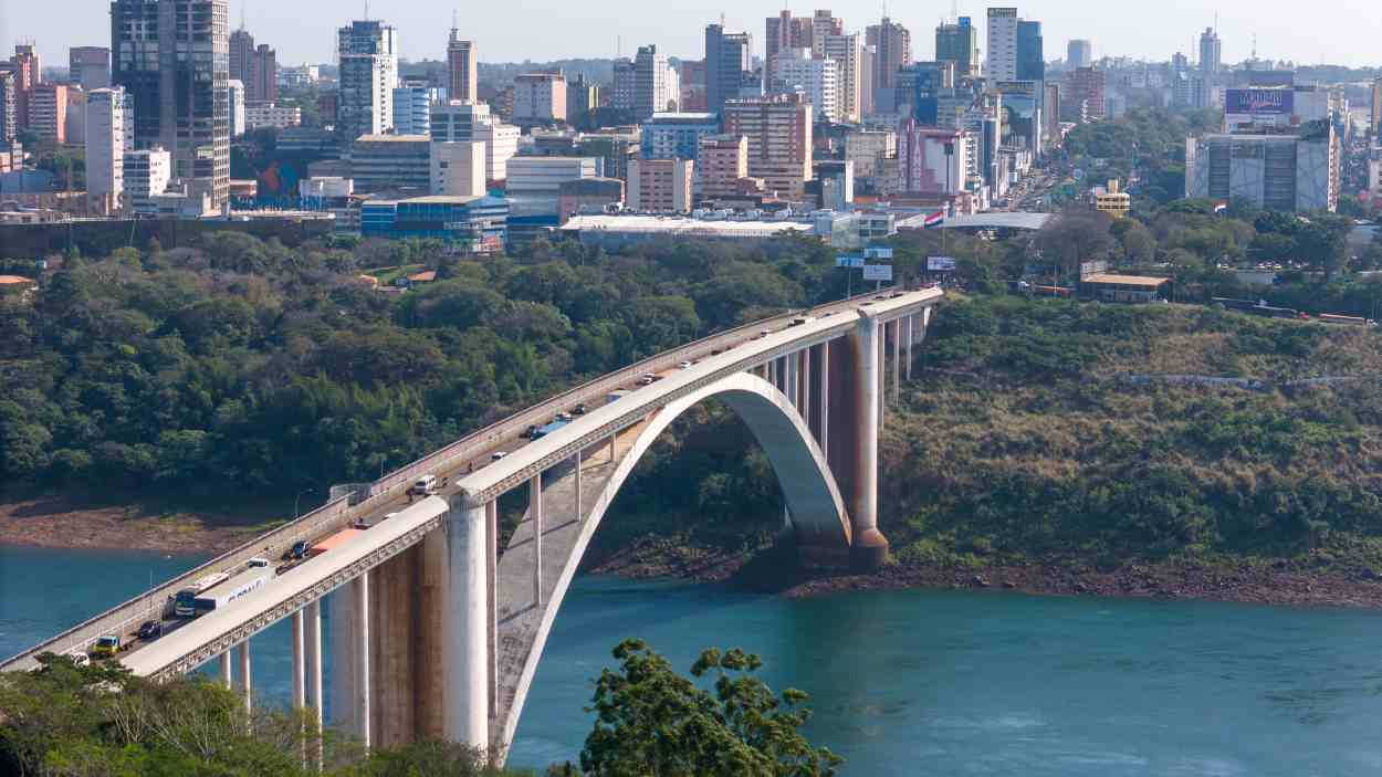 Paraguai pretende instalar base antiterrorista para monitorar Hezbollah