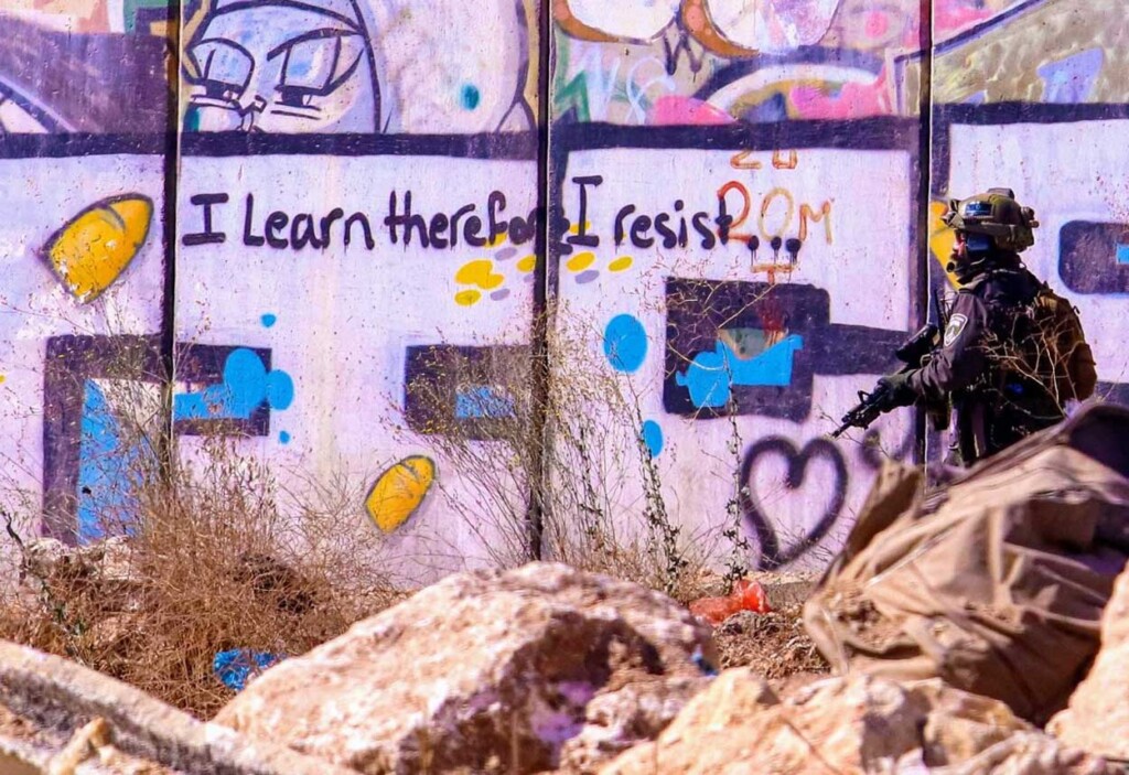 Exposição traz resistência e arte urbana nos muros da Palestina