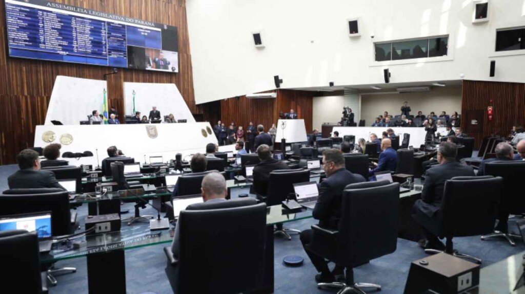 Deputados apresentam 154 emendas à lei orçamentária do Paraná