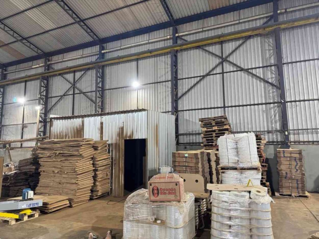 PF desmantela fábrica de cigarros brasileira que explorava paraguaios