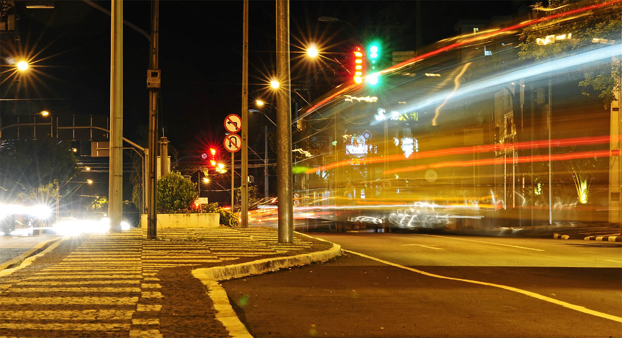 Diálogos Metropolitanos, Pacotes de socorro, Conscientização Digital e Base aérea