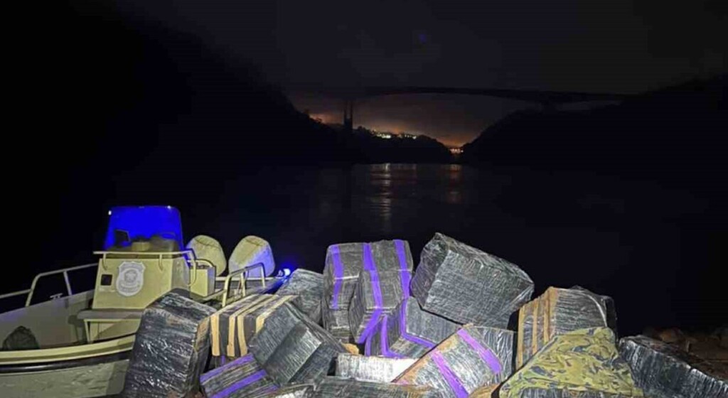 Polícia intercepta 1,6 tonelada de maconha às margens do Rio Paraná