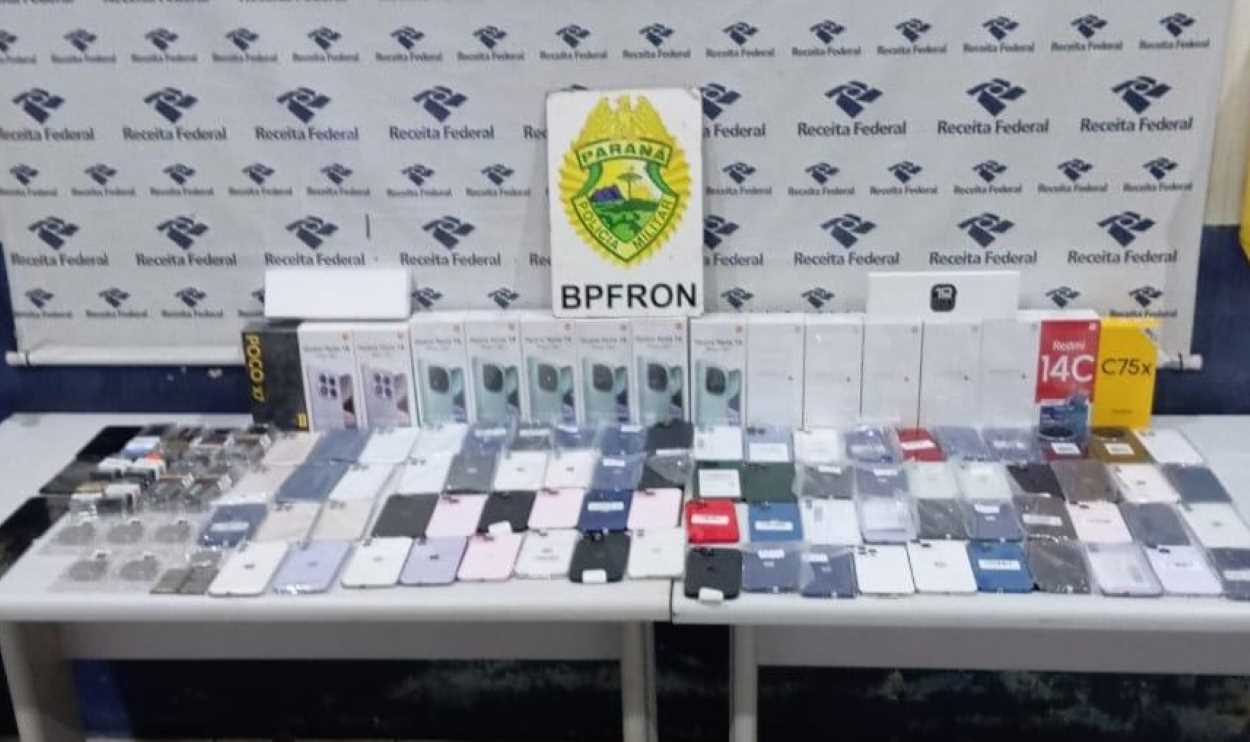 Mulheres são presas em ônibus com celulares escondidos junto ao corpo