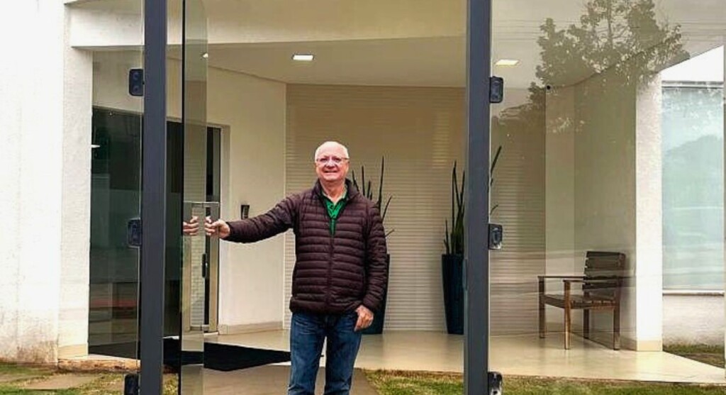 Com apoio do Sicoob, cooperado cresce com persiana 100% de Foz do Iguaçu