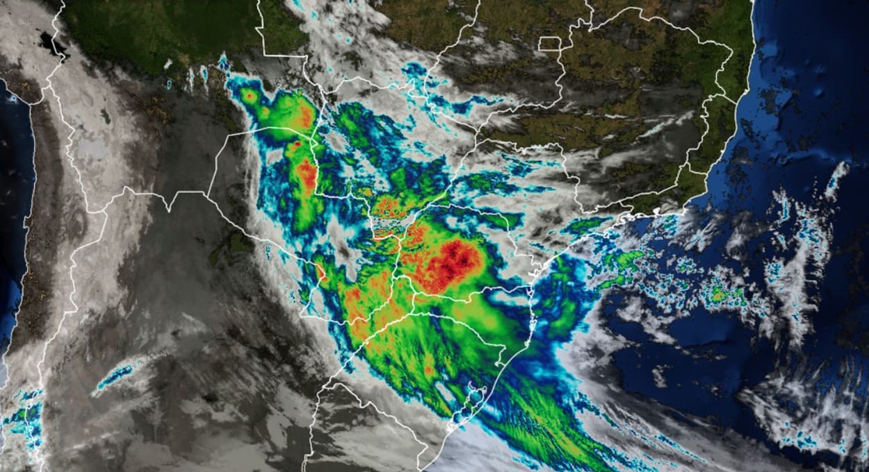 Semana começa com tempestade em Foz do Iguaçu — veja a previsão