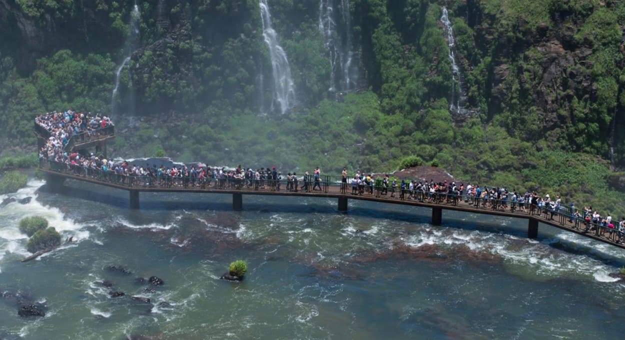 Foz do Iguaçu divulga atrações em eventos no Nordeste e Minas