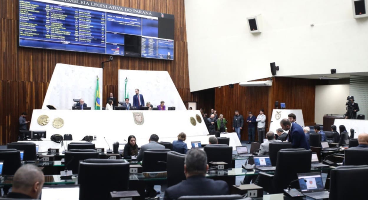 Incentivo à descarbonização industrial avança na Assembleia Legislativa