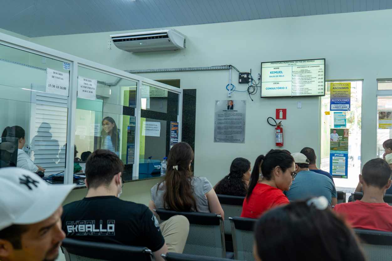 Saúde diz ter diminuído fila para especialidades em Foz
