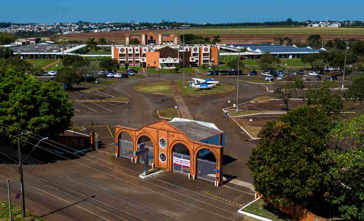 Unioeste abre vagas para 4 mestrados e 1 doutorado gratuitos