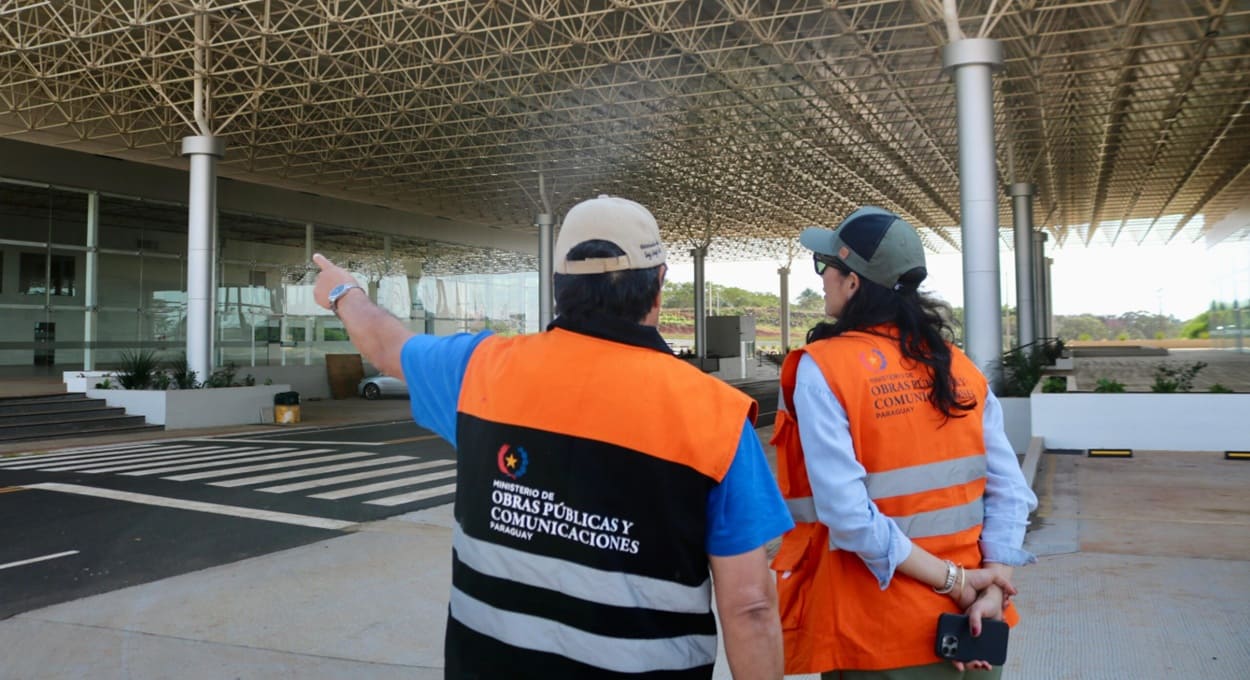 Ministra vistoria obras de acesso à Ponte da Integração no Paraguai