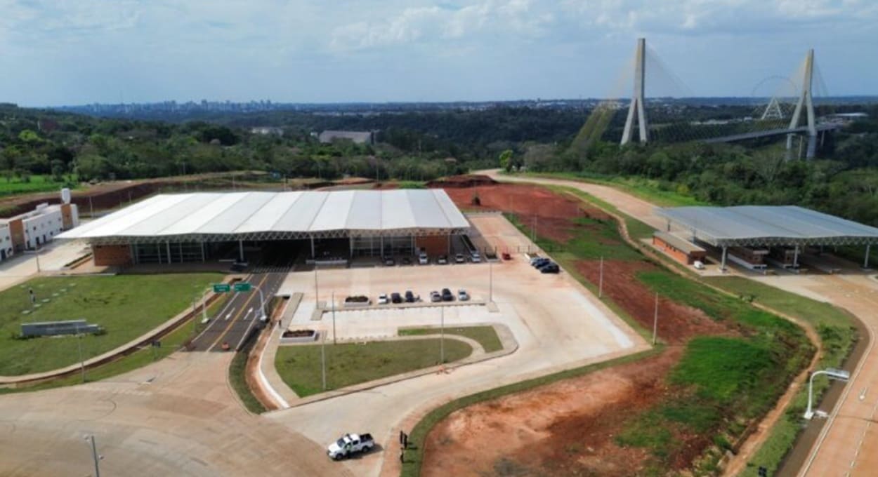 Paraguai entrega as chaves da aduana da Ponte da Integração