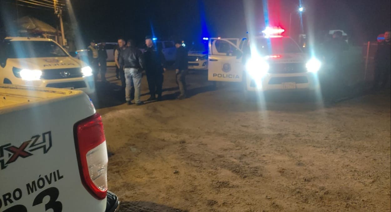 Polícia repele tentativa de assalto a comboio de caminhões no Paraguai