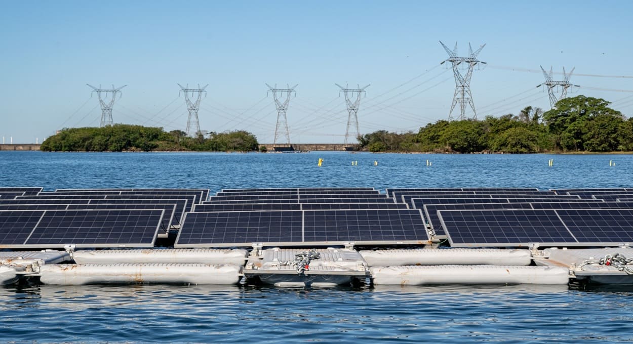 Usina solar flutuante já está em construção no lago de Itaipu — confira as fotos