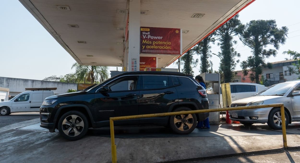Saiba quanto custa a gasolina na Argentina em setembro de 2025