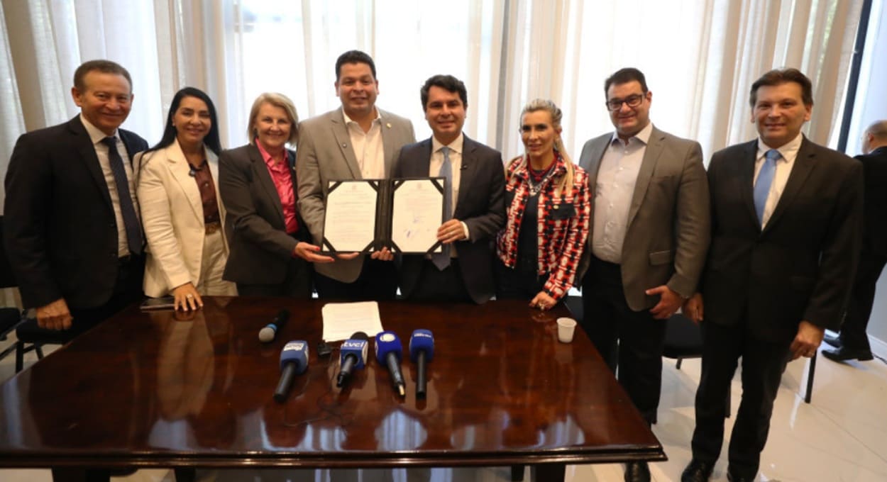 Assembleia Legislativa do Paraná promulga primeiro Código de Ética