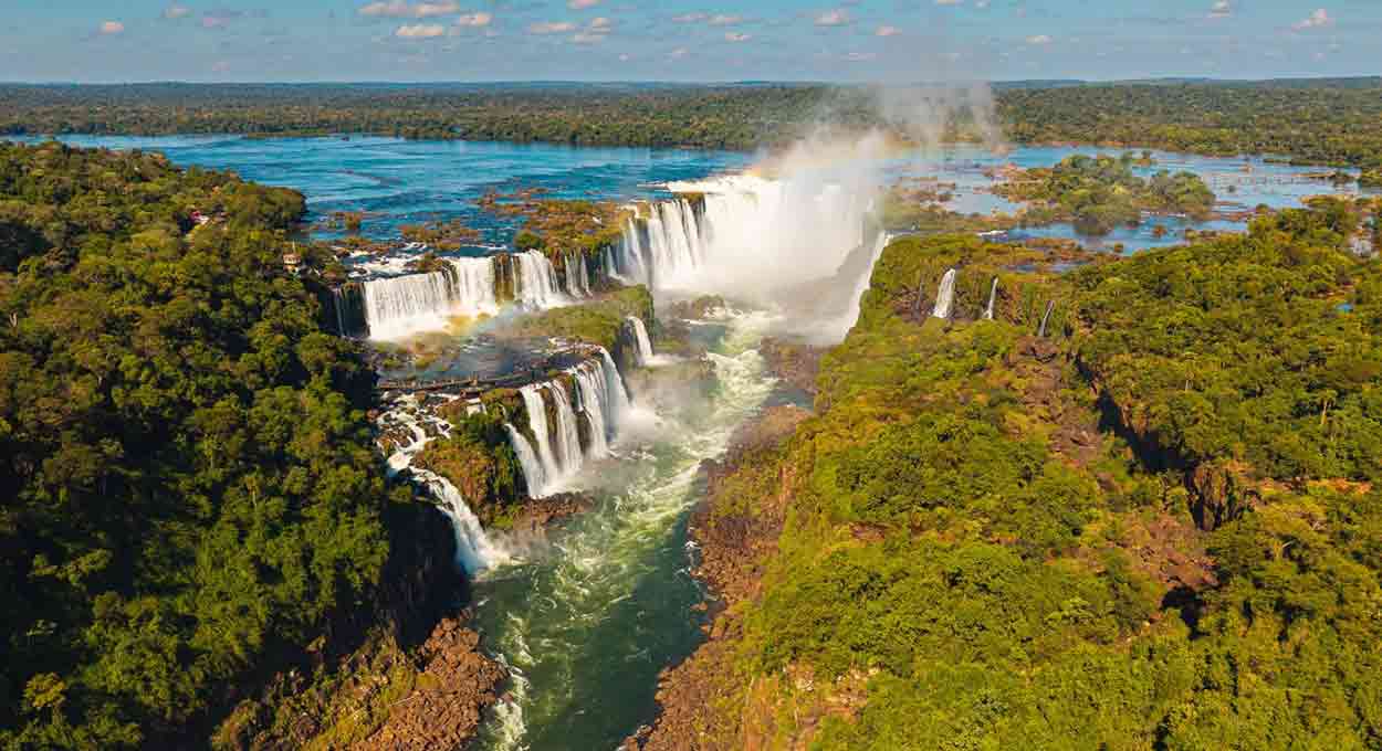Parque Nacional do Iguaçu amplia horário até sexta (19); saiba o motivo