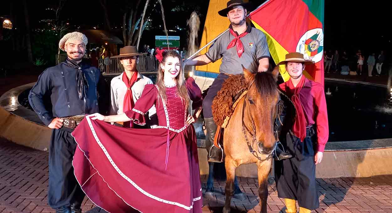 Cultura gaúcha em destaque no Marco das Três Fronteiras durante Semana Farroupilha