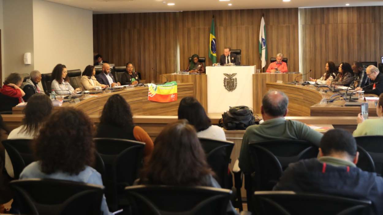 Assembleia Legislativa recebe debate sobre educação antirracista