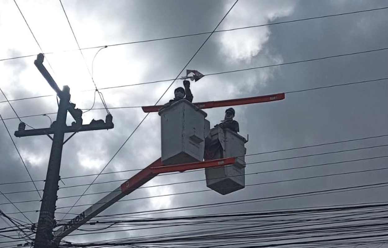 Cerol em pipas corta linhas de energia e causa risco a vidas; entenda