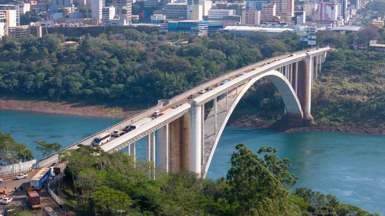 Comércio internacional na fronteira movimenta quase US$ 5 bilhões no semestre