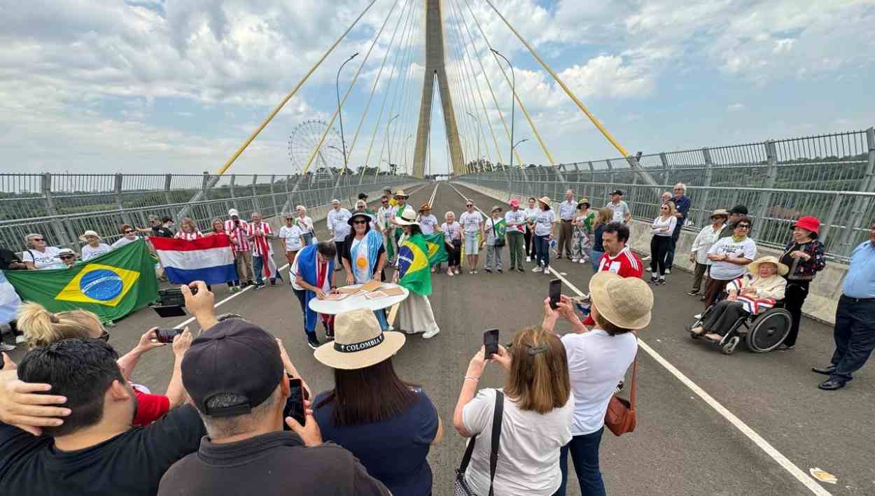 Encontro histórico na Ponte da Integração oficializa Associação de Pioneiros Trinacional