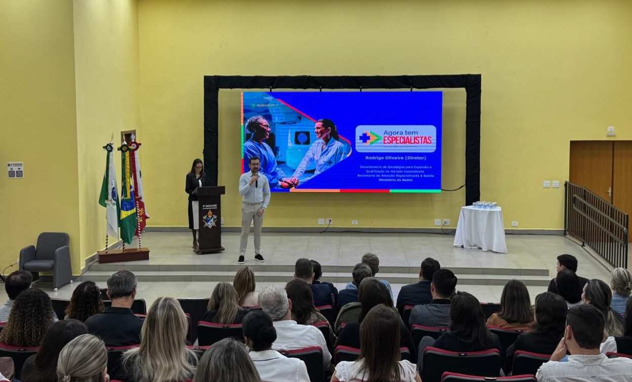 Foz recebe programa federal para redução de filas em especialidades