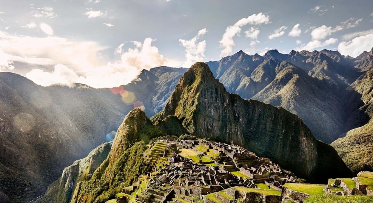 Puerto Iguazú e Machu Picchu firmam acordo de irmanamento