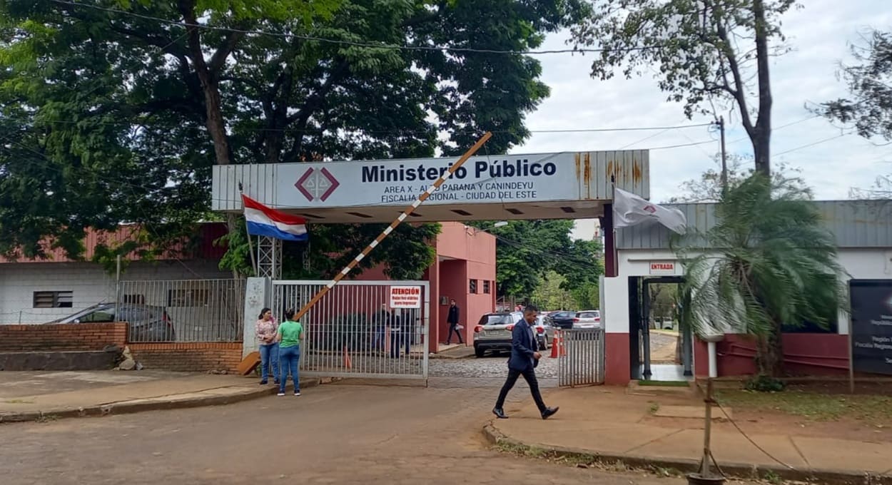 Paraguai processa estudantes brasileiros de Medicina por falsificação