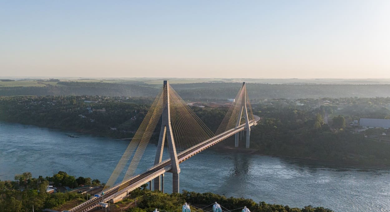 Brasil e Paraguai preparam inauguração oficial da Ponte da Integração