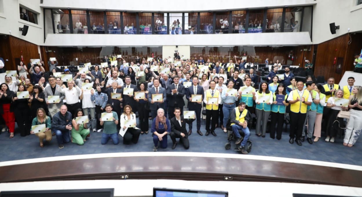 Assembleia Legislativa celebra imigração sul-coreana no Paraná