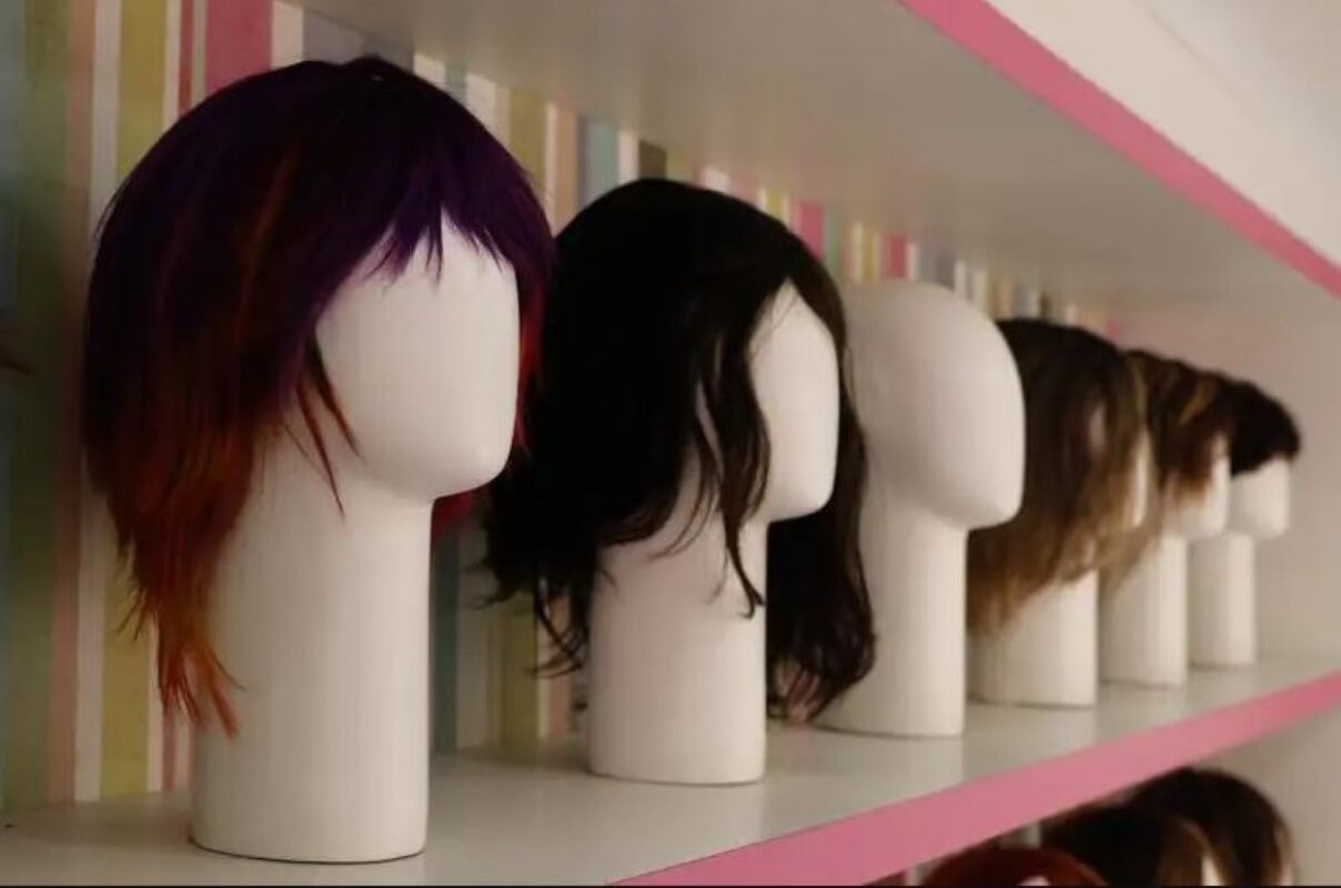 Câncer de mama: 7 salões em Foz têm corte gratuito de cabelo para doação