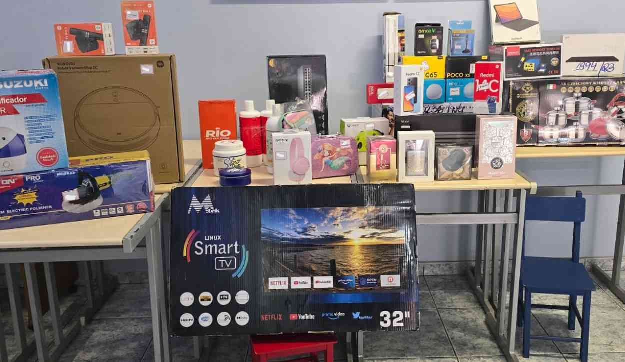 Corre aproveitar: megabazar em Foz tem celular a R$ 600