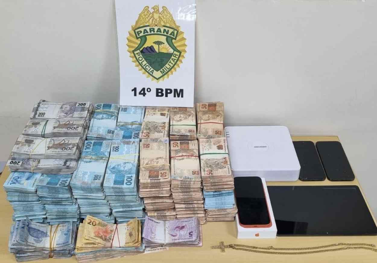PM encontra R$ 1,2 milhão em uma casa, após denúncia de roubo