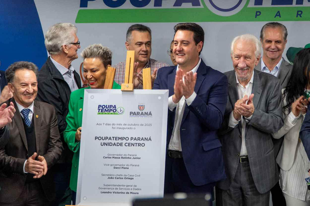 Poupatempo Paraná abre primeira de 20 unidades de serviços